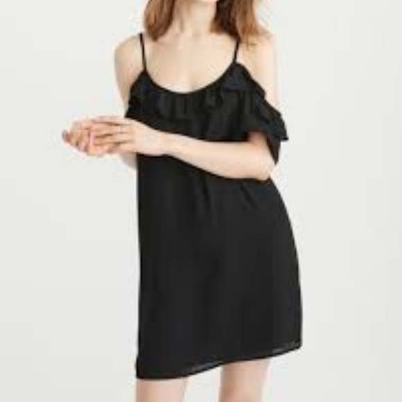 Abercrombie & Fitch Dresses & Skirts - Abercrombie & Fitch cold shoulder shift dress